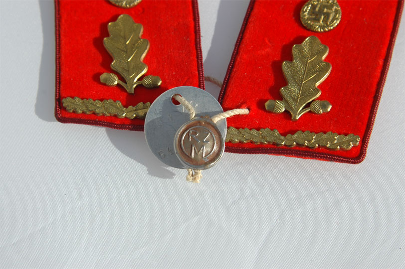 GAU Level Political Leaders Collar Tabs With Makers Tag Attached