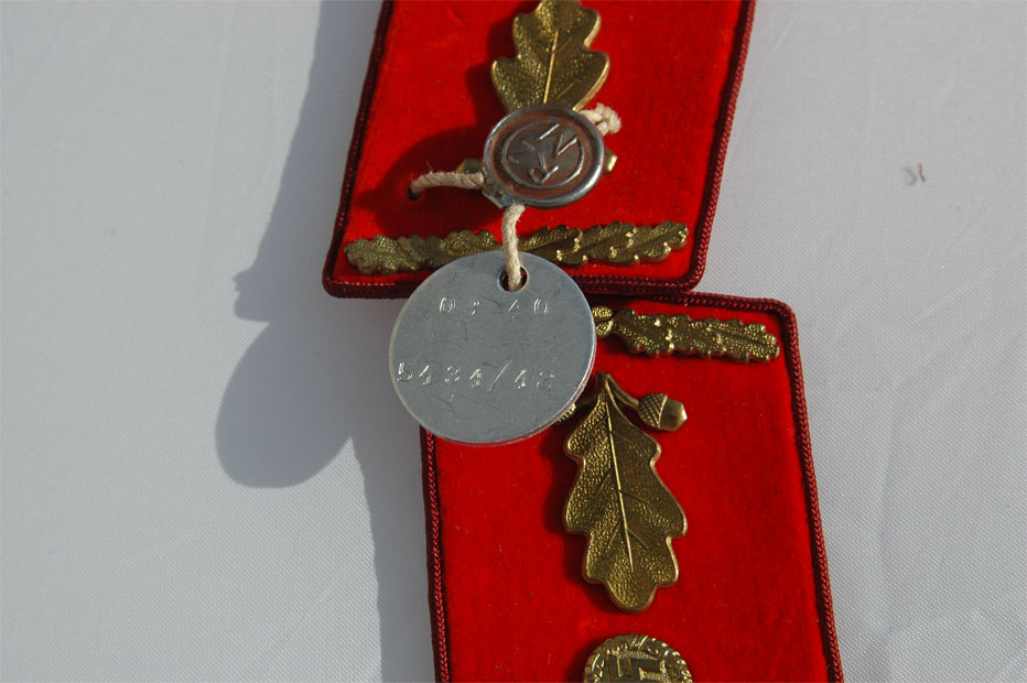 GAU Level Political Leaders Collar Tabs With Makers Tag Attached