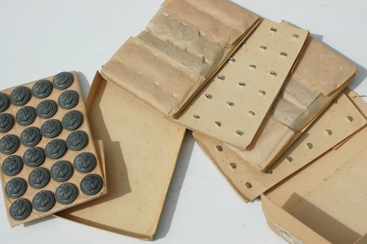 German WWII Unissued Box of Kreigsmarine Buttons