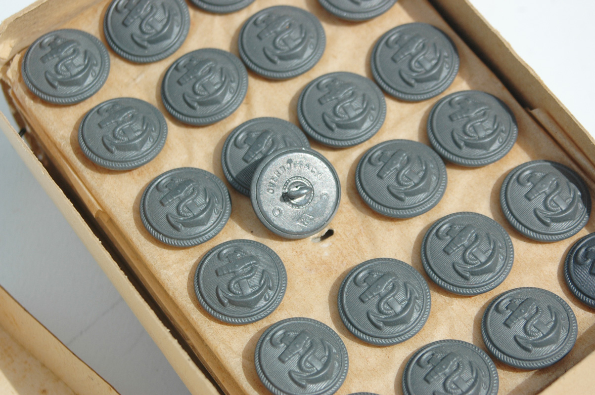 German WWII Unissued Box of Kreigsmarine Buttons