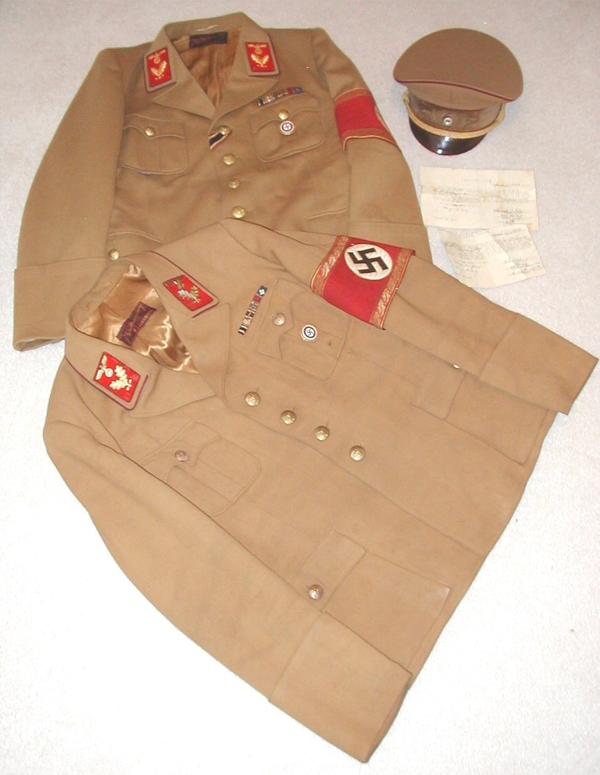 Grouping to Political Leader with the Golden Party Badges