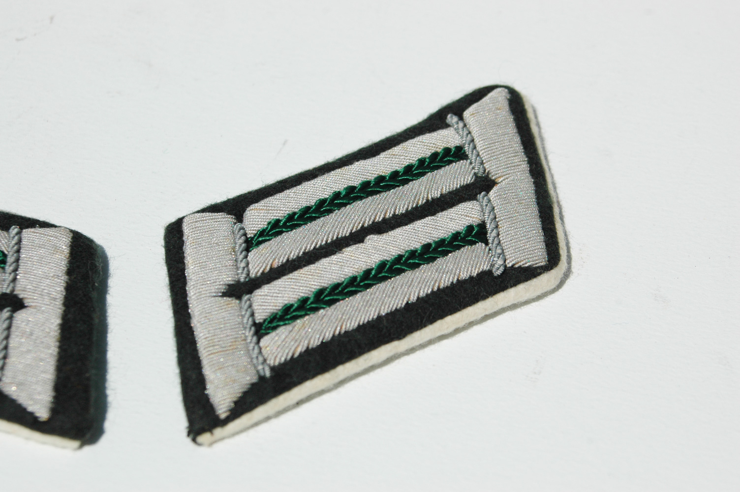 Army (HEER) Beamten Officers Collar Tabs