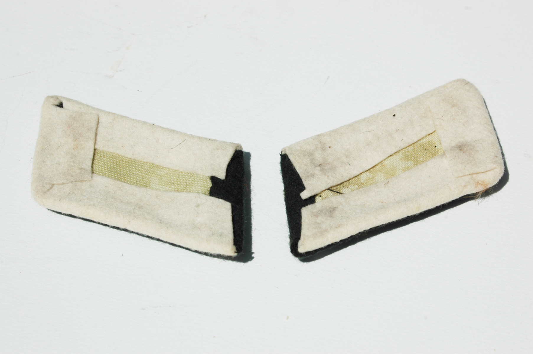 Army (HEER) Beamten Officers Collar Tabs